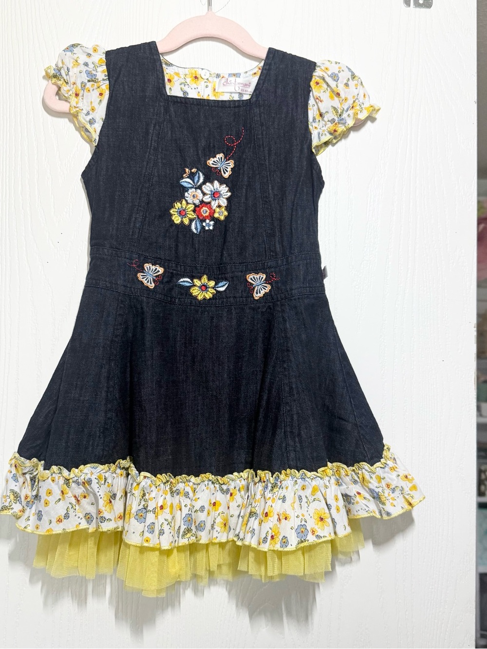 Girls 4T denim dress embroidered with ruffle skirt and cap sleeves